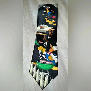 Disney Neck Tie Necktie Donald Duck BBQ Picnic Cookout Pluto Novelty Tie Goofy